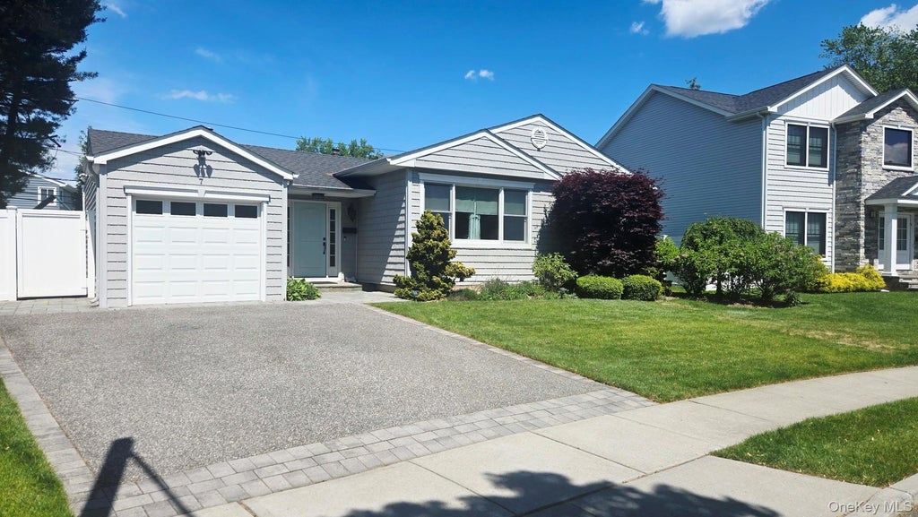 Photo of 7 Eva Lane, Plainview, NY 11803 (MLS # 1008179)