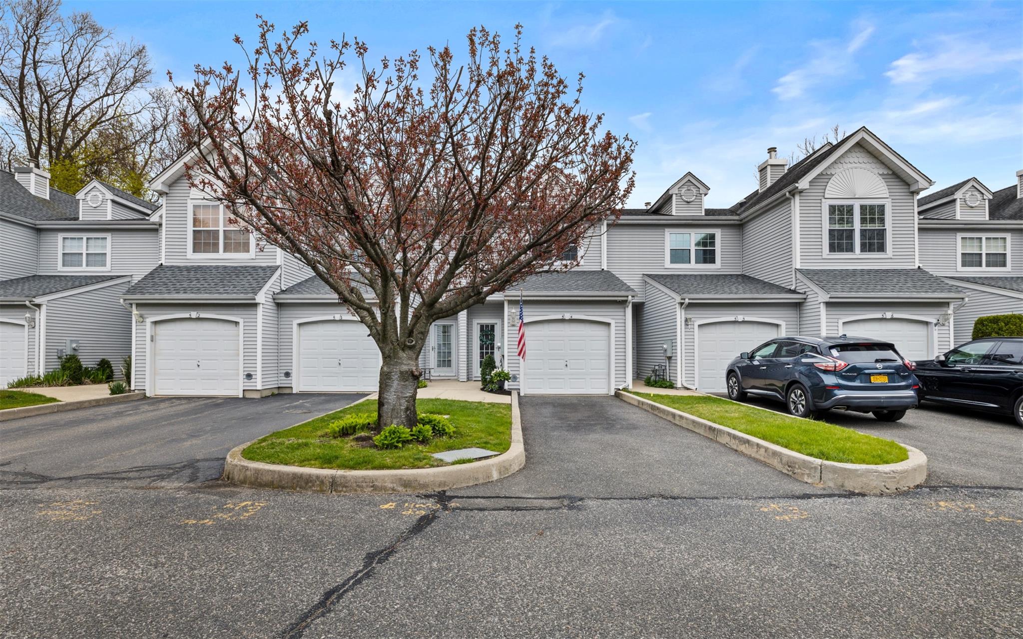 54 Leeward Court, Port Jefferson, New York image 2