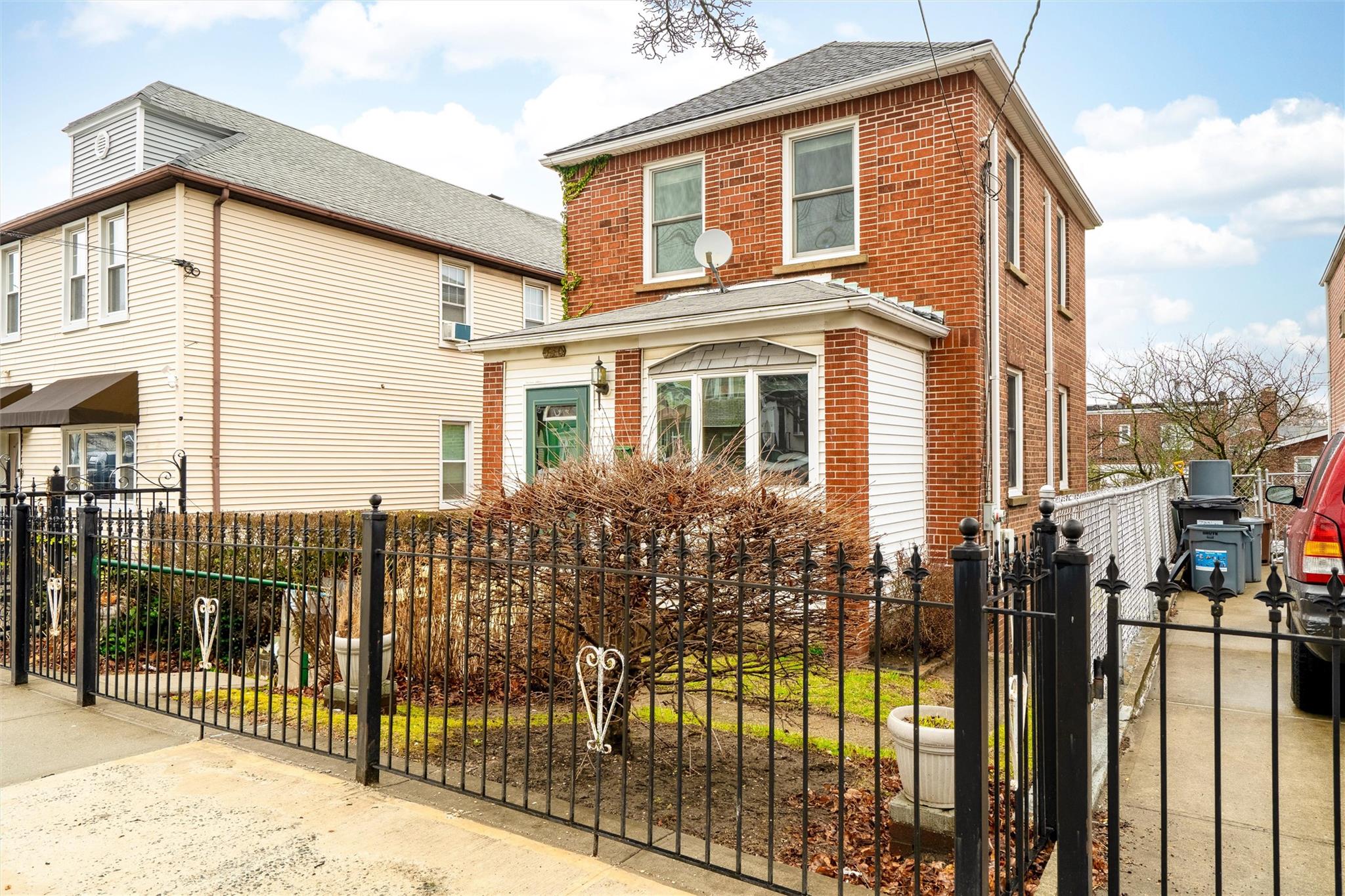 Property for Sale at Logan Avenue, Bronx, New York - Bedrooms: 2 
Bathrooms: 1 
Rooms: 5  - $595,000