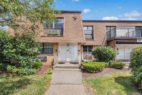 Condo For Sale - 408 Carpenter Avenue #2<br/> Orange County, Newburgh, NY 12550