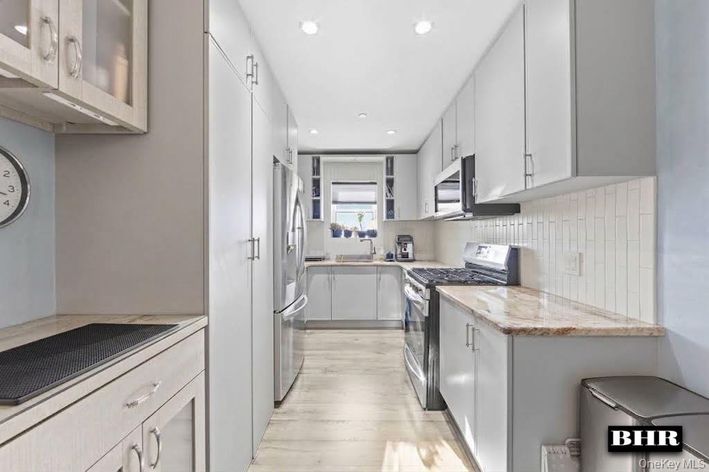 Photo of 3360 Shore Parkway #4B, Brooklyn, NY 11235 (MLS # 1052158)