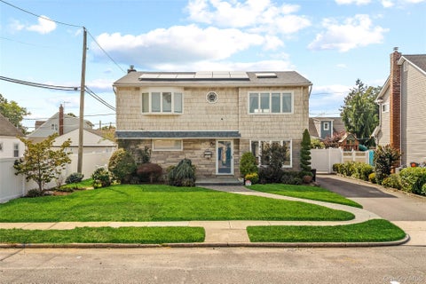 Homes For Rent - 1051 Park Lane<br/> Franklin Square, NY 11010
