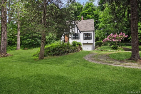 Homes For Sale - 106 Broadway<br/> Dutchess County, Hopewell Junction, NY 12533