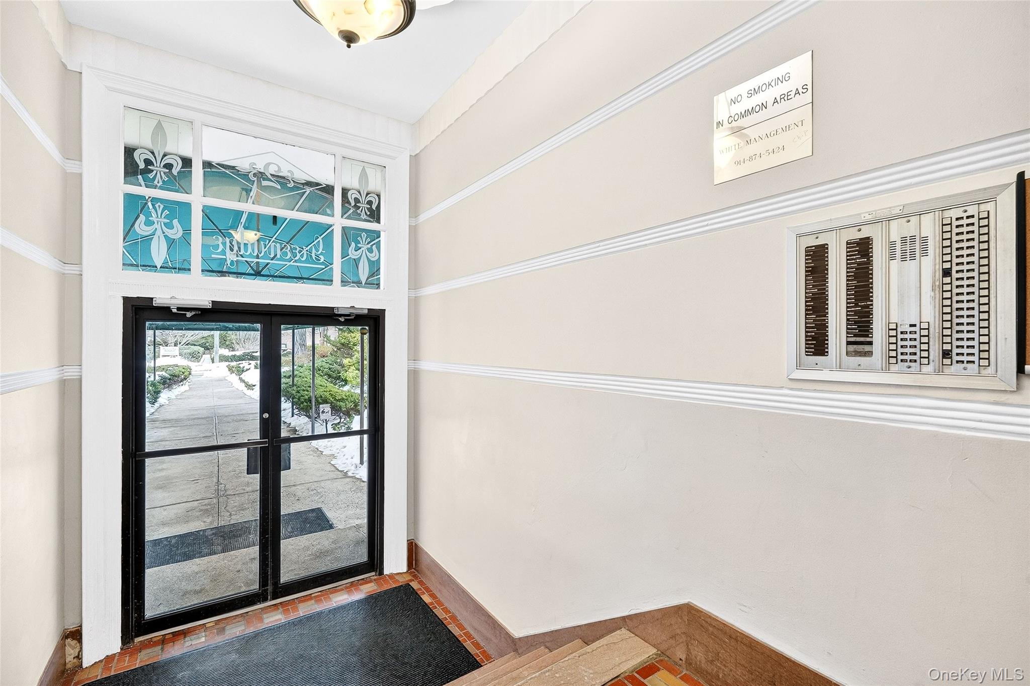 2 Greenridge Avenue 2P