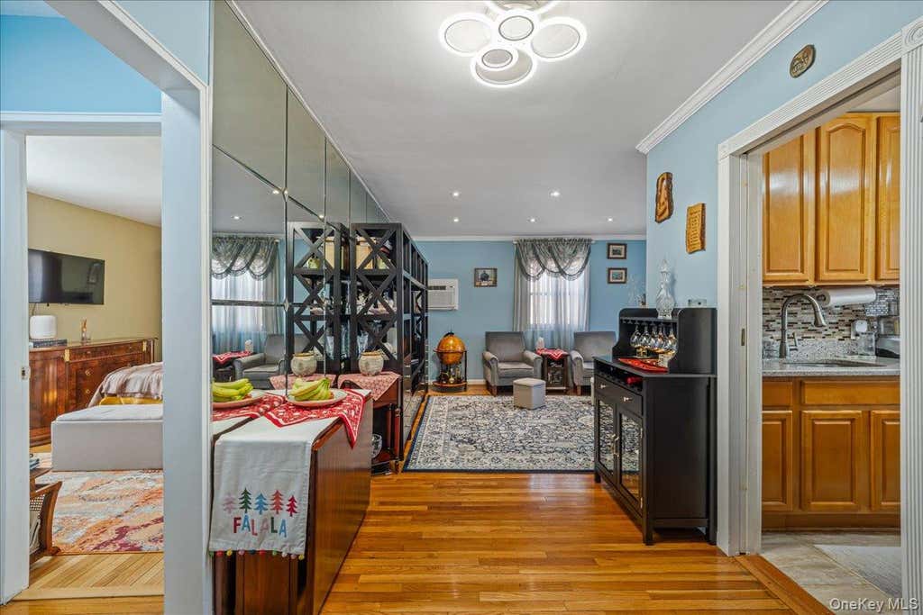 Photo of 155-14 86 Street #2F, Howard Beach, NY 11414 (MLS # 1015244)