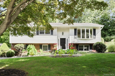 Photo of 550 Westfield Drive, Valley Cottage, NY 10989 (MLS # 1064491)