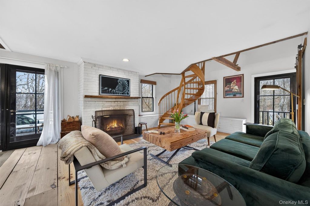 Photo of 114 Newport Bridge Road, Warwick, NY 10990 (MLS # 977776)