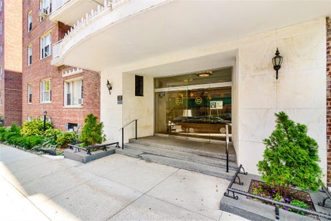 Homes For Sale - 104-20 68 Drive #A46<br/> Forest Hills, NY 11375