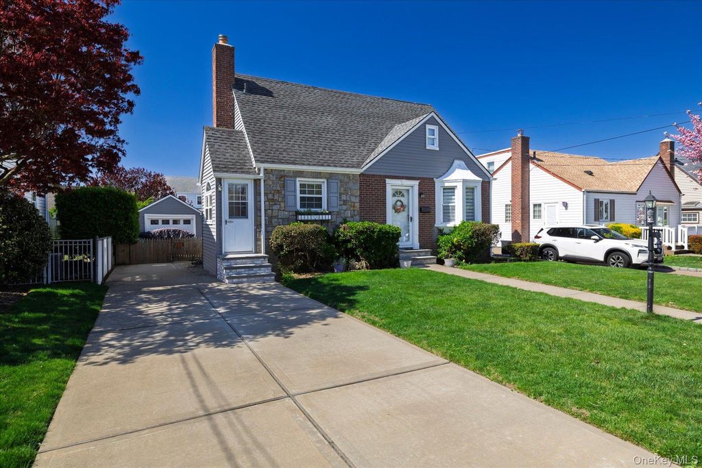 Photo of 1027 Van Buren Avenue, Franklin Square, NY 11010 (MLS # 988490)