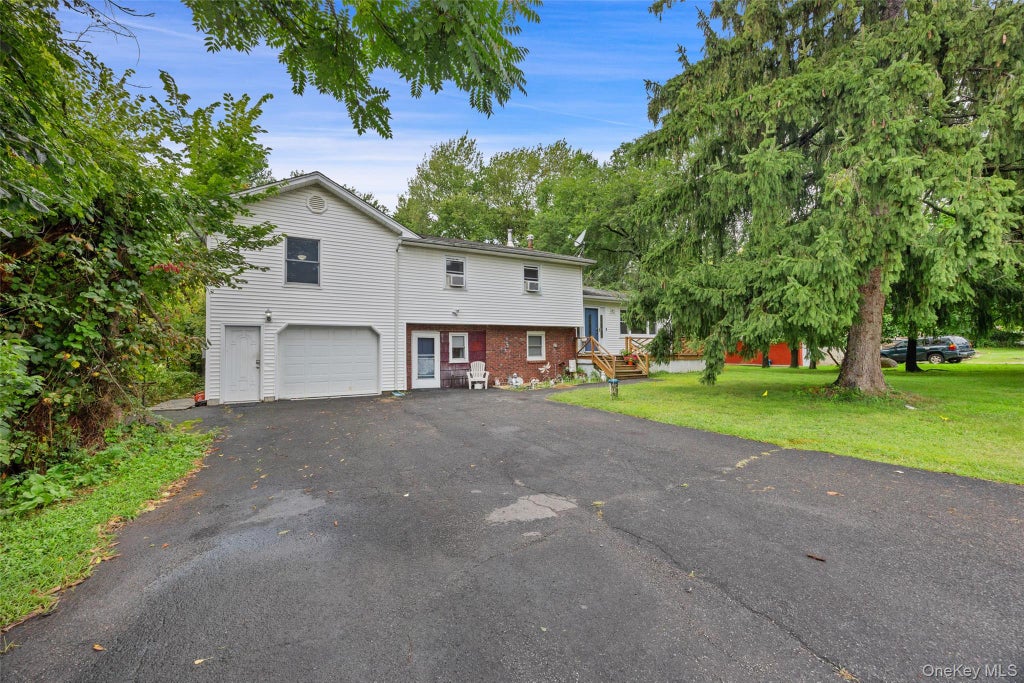 Photo of 121 Hammond Road, Thiells, NY 10984 (MLS # 1046955)