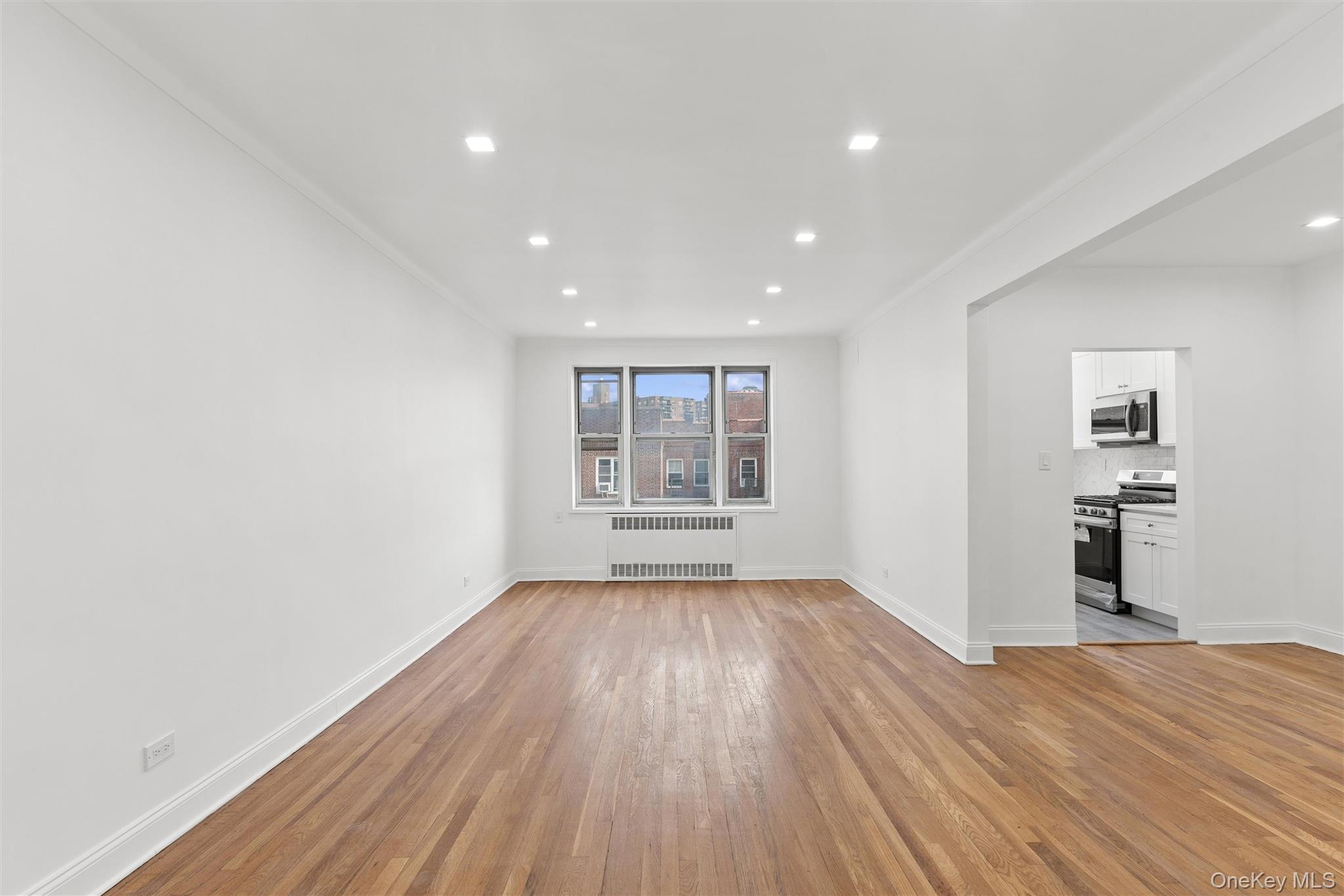 68-61 Yellowstone Boulevard 705