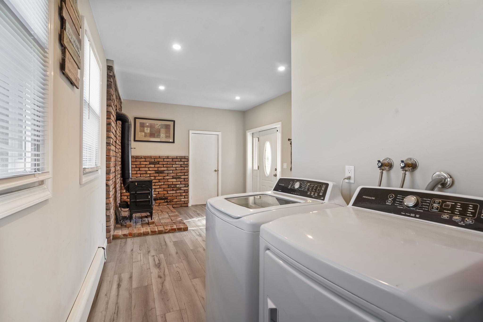 15 Reeves Road, Center Moriches, New York image 11