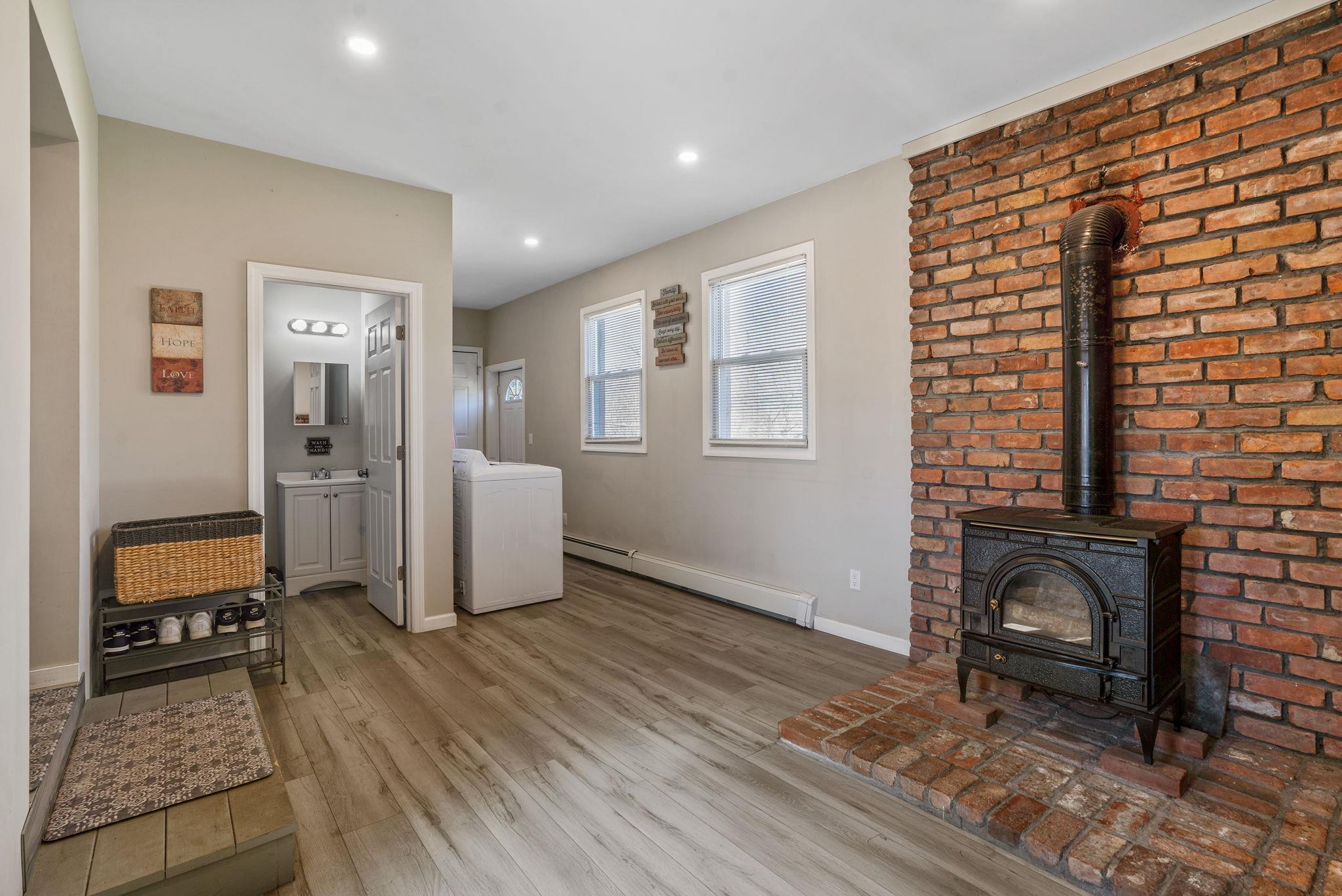 15 Reeves Road, Center Moriches, New York image 10