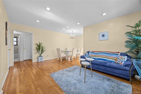 Homes For Sale - 16-14 160th Street #689<br/> Whitestone, NY 11357