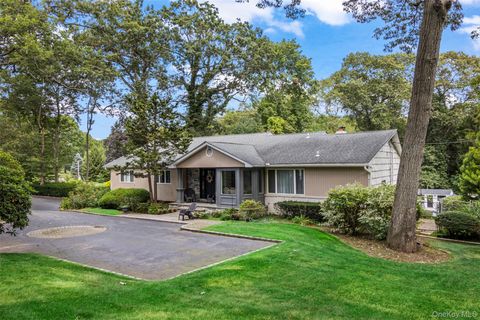 17 Plane Tree Lane Dix Hills NY 11746