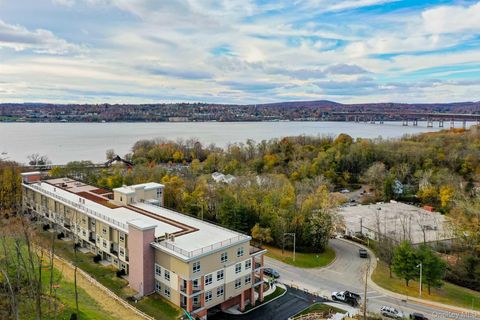Condo For Sale - 30 Beekman Street #105<br/> Beacon, NY 12508