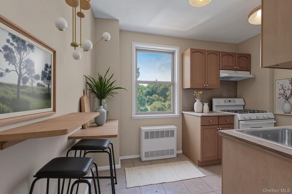 Photo of 5500 Fieldston Road #4II, Bronx, NY 10471 (MLS # 942707)