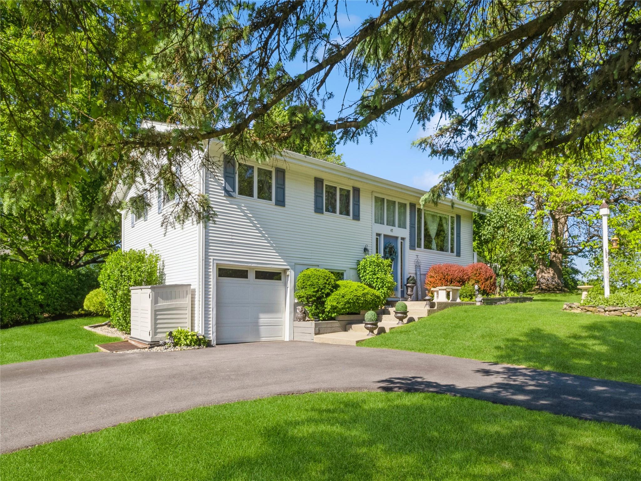 47 Wedgewood Road, Fishkill, New York image 2