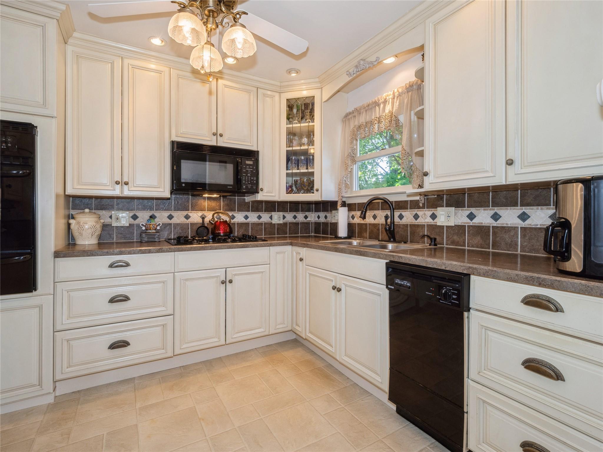 47 Wedgewood Road, Fishkill, New York image 20