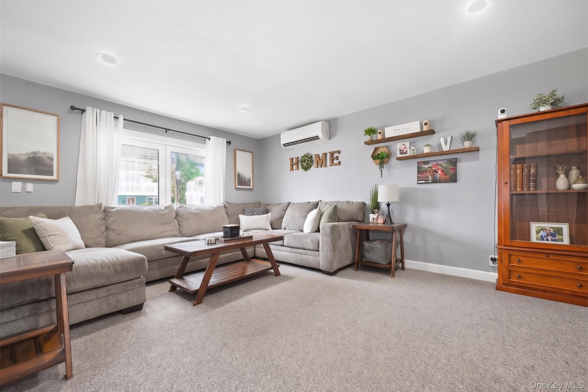 293 Roosevelt Avenue