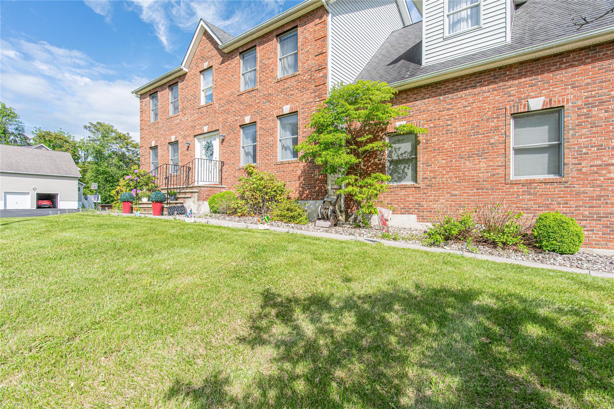 7 Angelas Way, Goshen, New York image 3