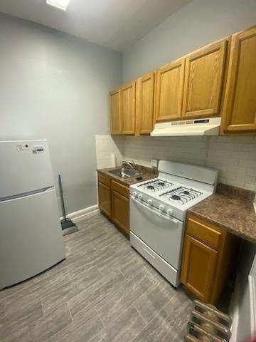 11213 Jamaica Avenue