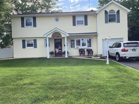 Homes For Sale - 512 Fenimore Avenue<br/> North Babylon, NY 11703