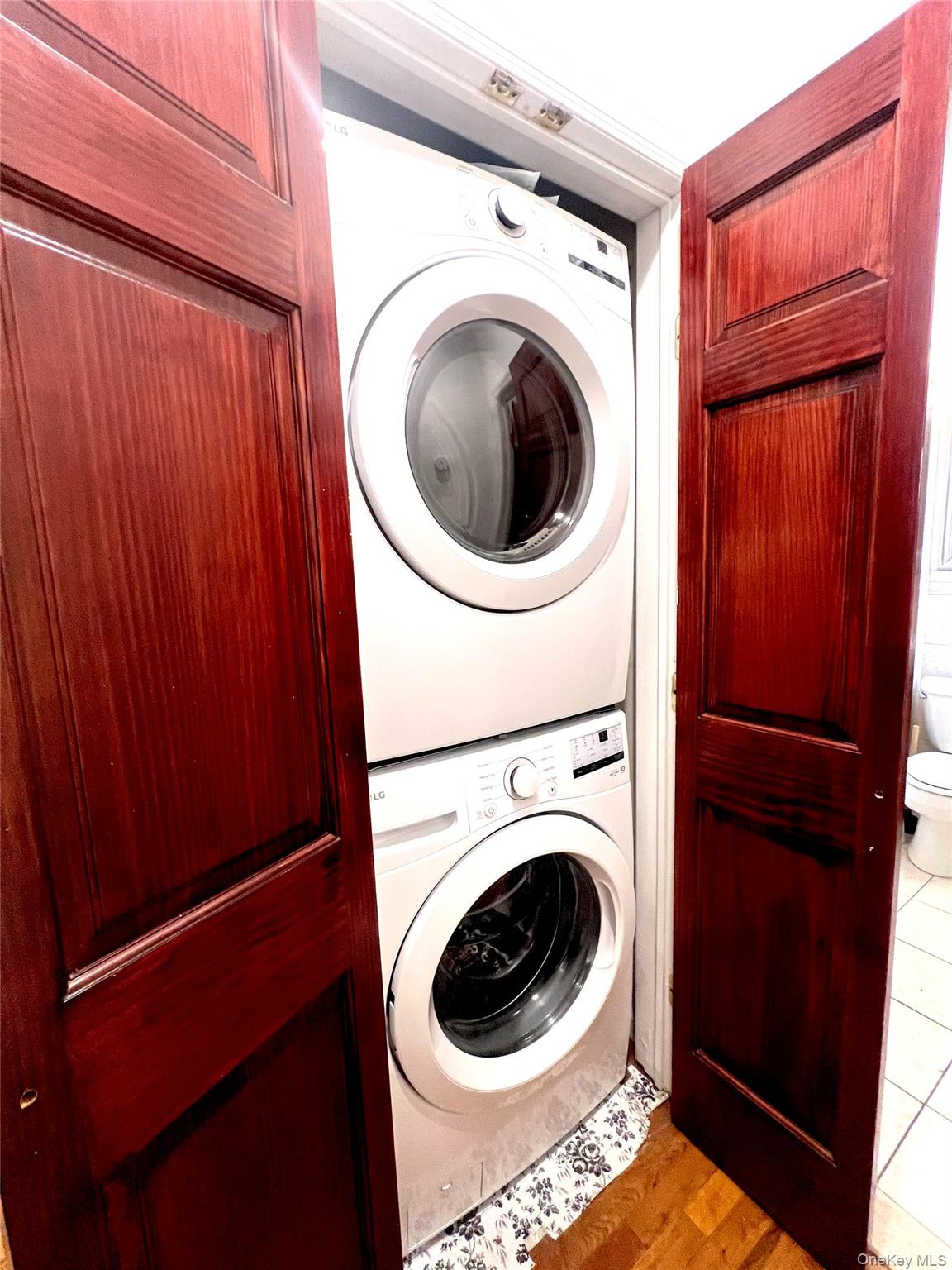 189-40 #10 37 Avenue