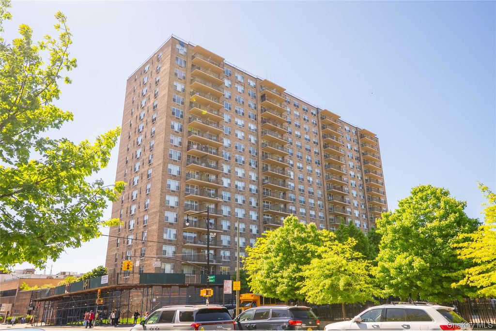 Photo of 4140 Union Street #10K, Flushing, NY 11355 (MLS # 998573)