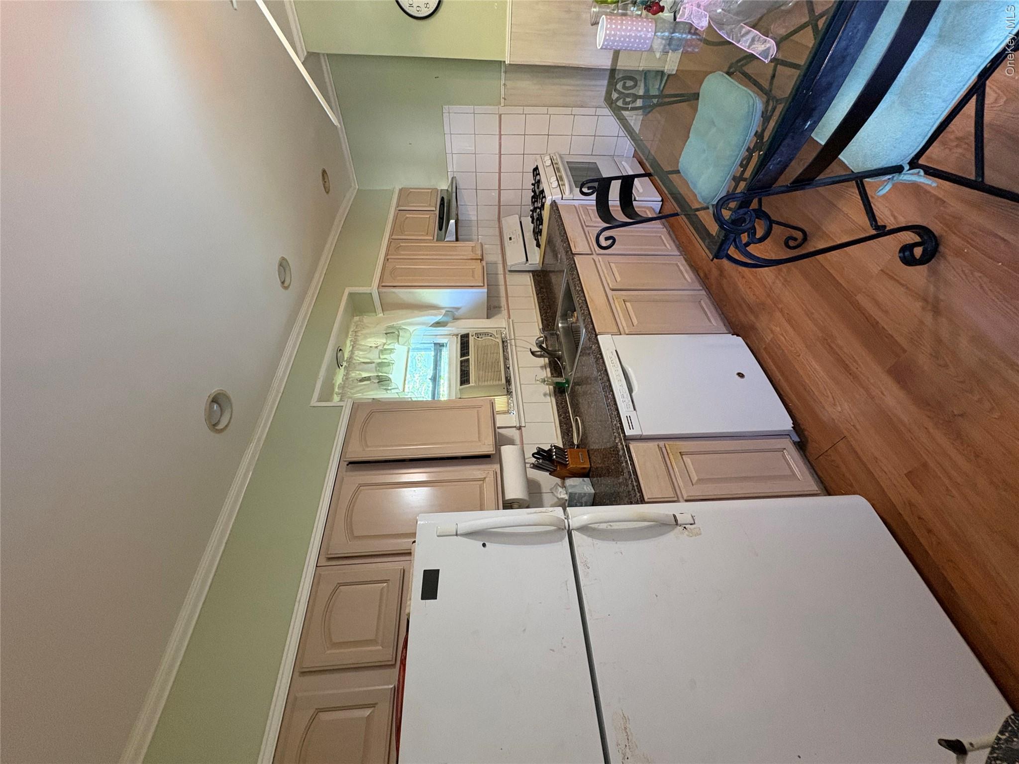 254 Hempstead Avenue