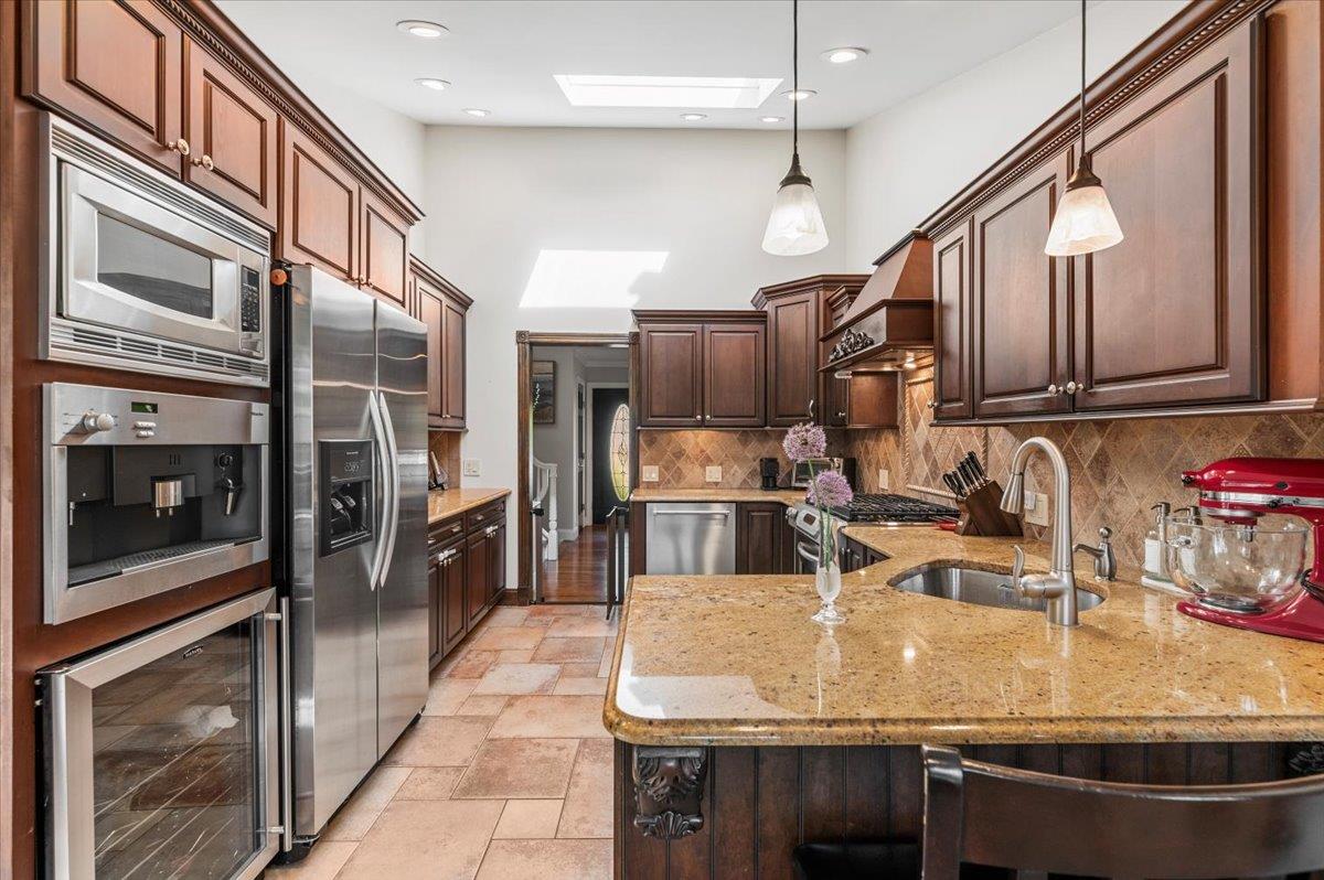 20 Greene Drive, Commack, New York image 13