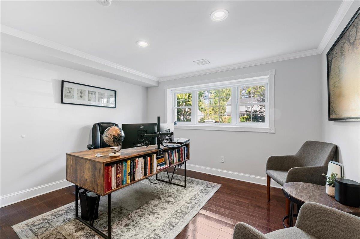 20 Greene Drive, Commack, New York image 29