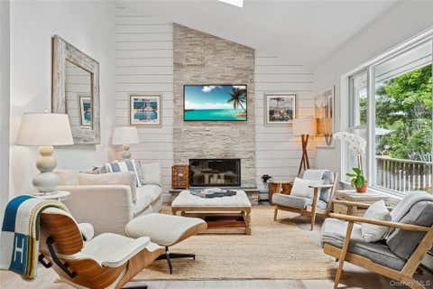 Homes For Rent - 42 Oak Street<br/> Westhampton Beach, NY 11978