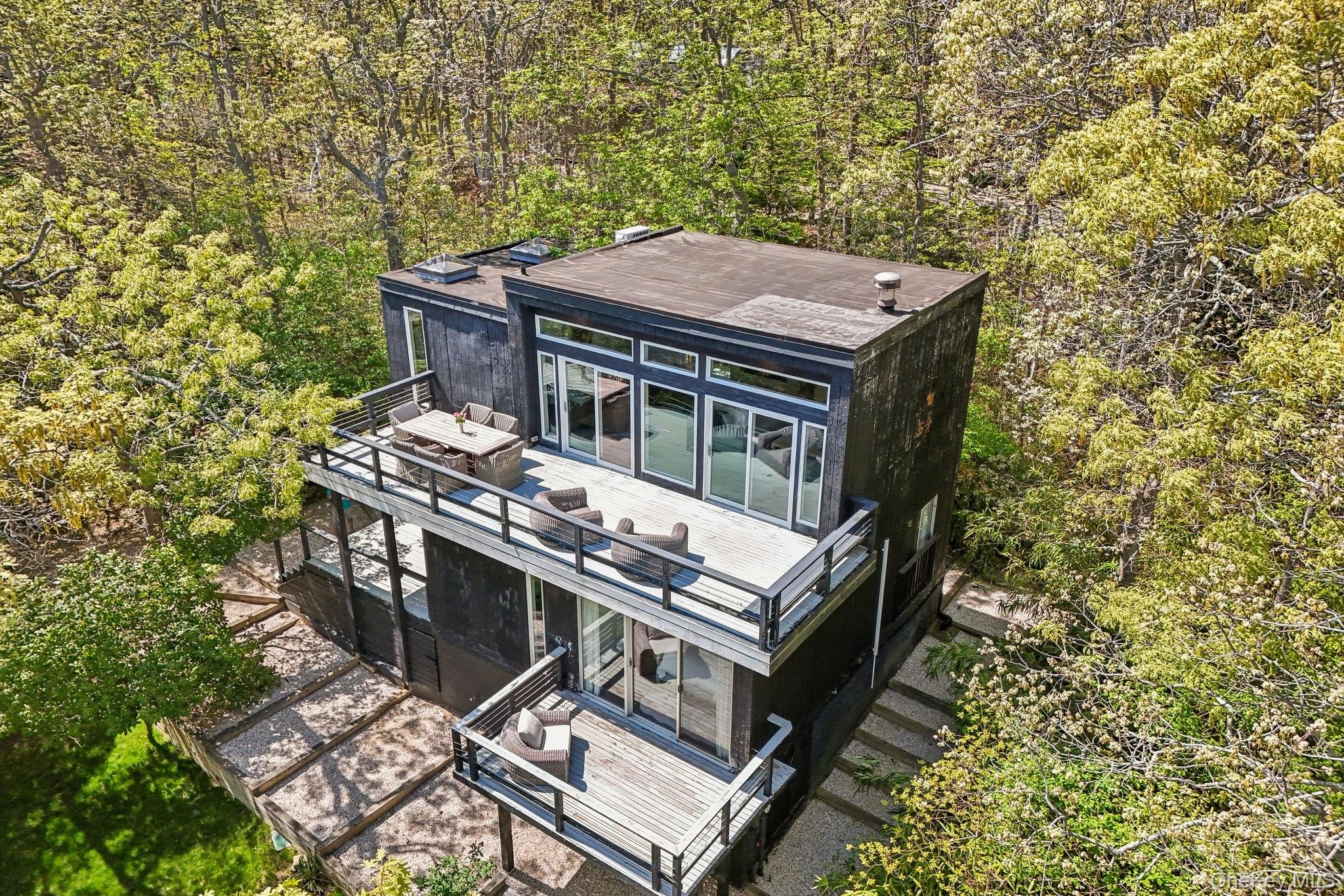 15 Elm Lane