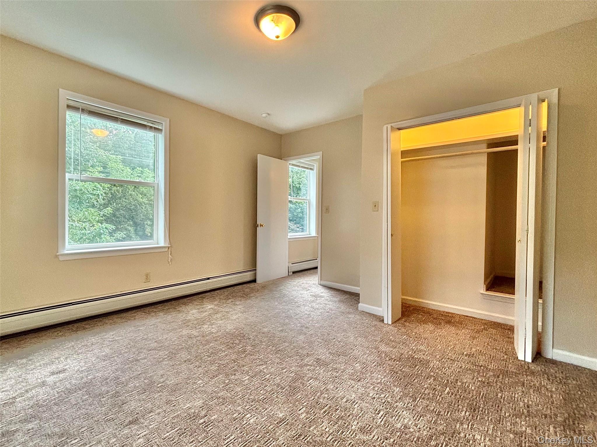 Rhinebeck, New York 12572, United States, 2 Bedrooms Bedrooms, ,1 BathroomBathrooms,Residential,Active,205098