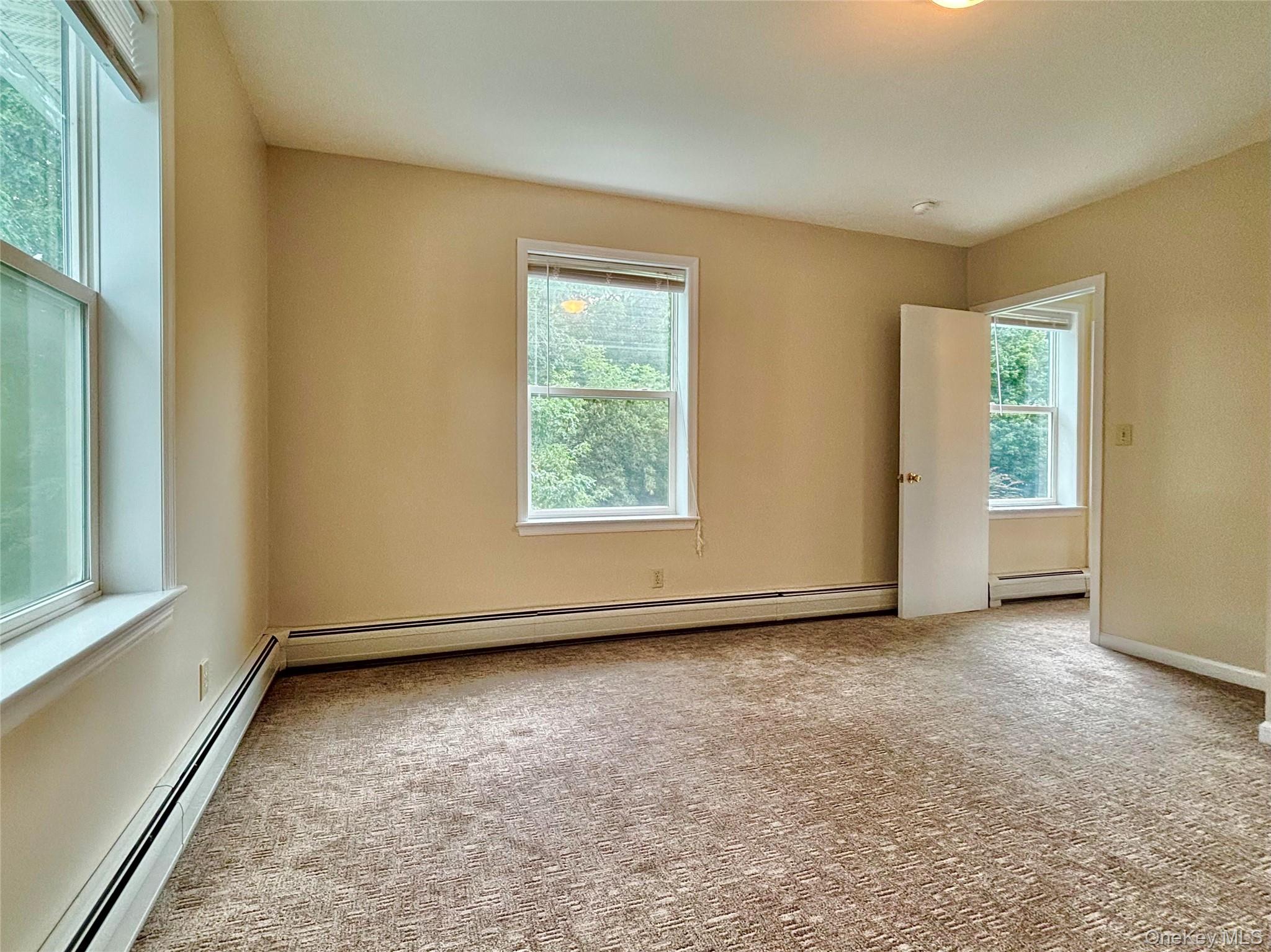 Rhinebeck, New York 12572, United States, 2 Bedrooms Bedrooms, ,1 BathroomBathrooms,Residential,Active,205098