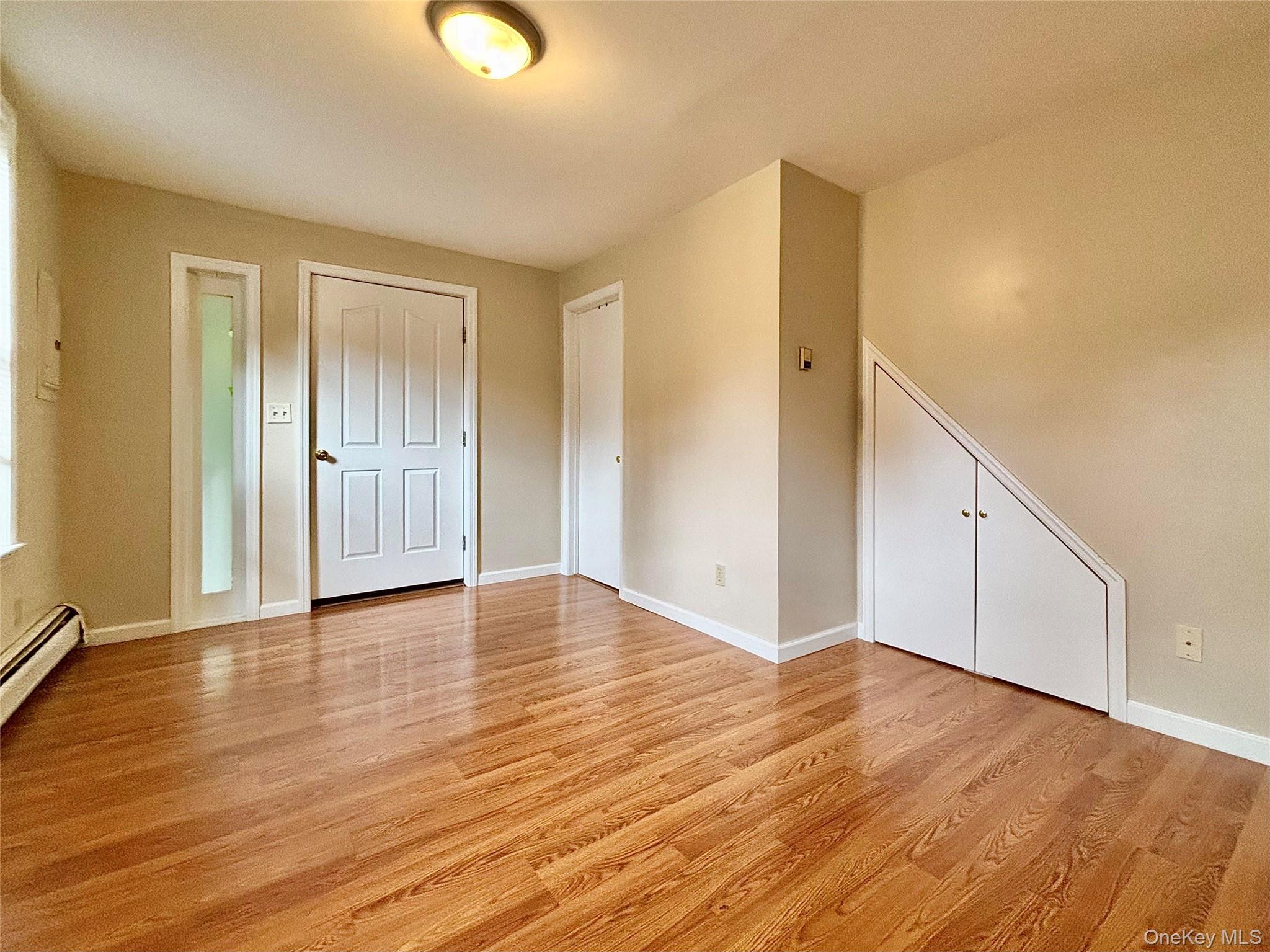 Rhinebeck, New York 12572, United States, 2 Bedrooms Bedrooms, ,1 BathroomBathrooms,Residential,Active,205098