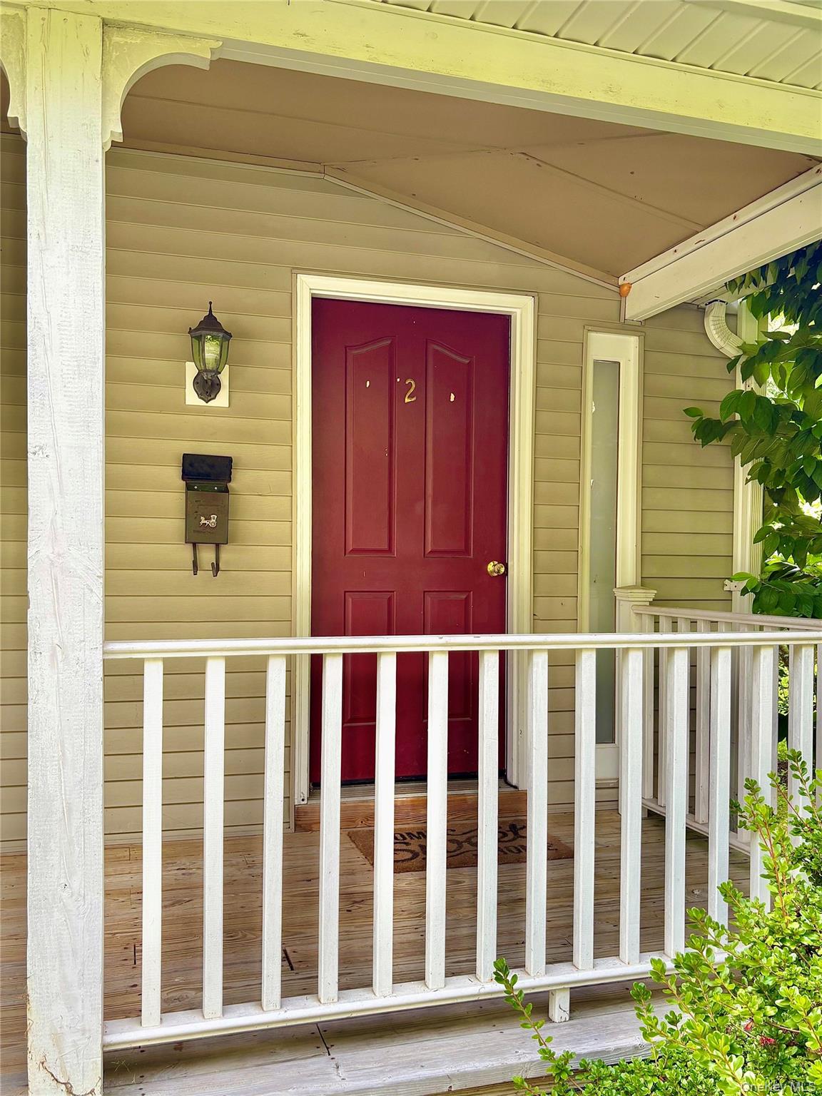 Rhinebeck, New York 12572, United States, 2 Bedrooms Bedrooms, ,1 BathroomBathrooms,Residential,Active,205098