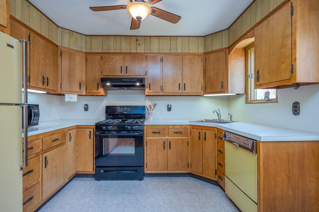 74 Cara Drive, Pearl River, New York image 16