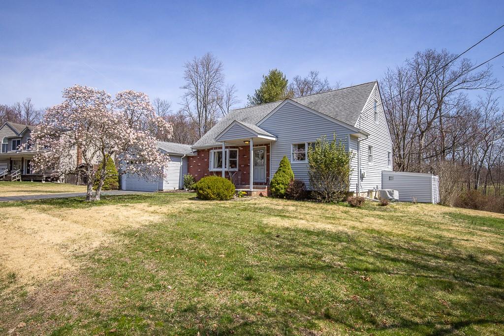 74 Cara Drive, Pearl River, New York image 2