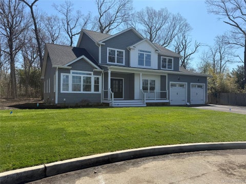 Homes For Sale - 1 Lotto Court<br/> Lake Grove, NY 11755