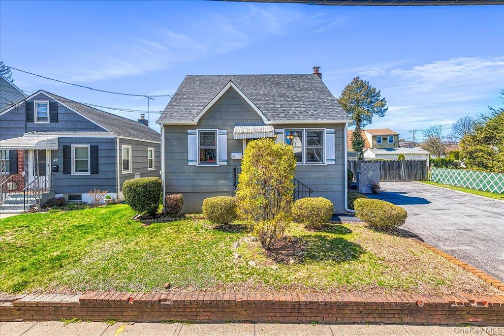 Photo of 47 Ellison Avenue, Westbury, NY 11590 (MLS # 983607)