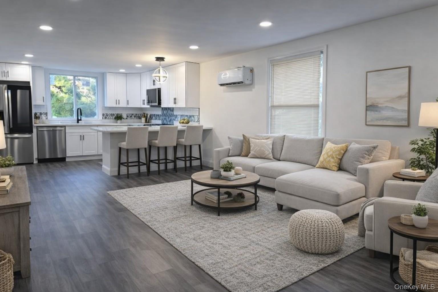 135 Village Circle W