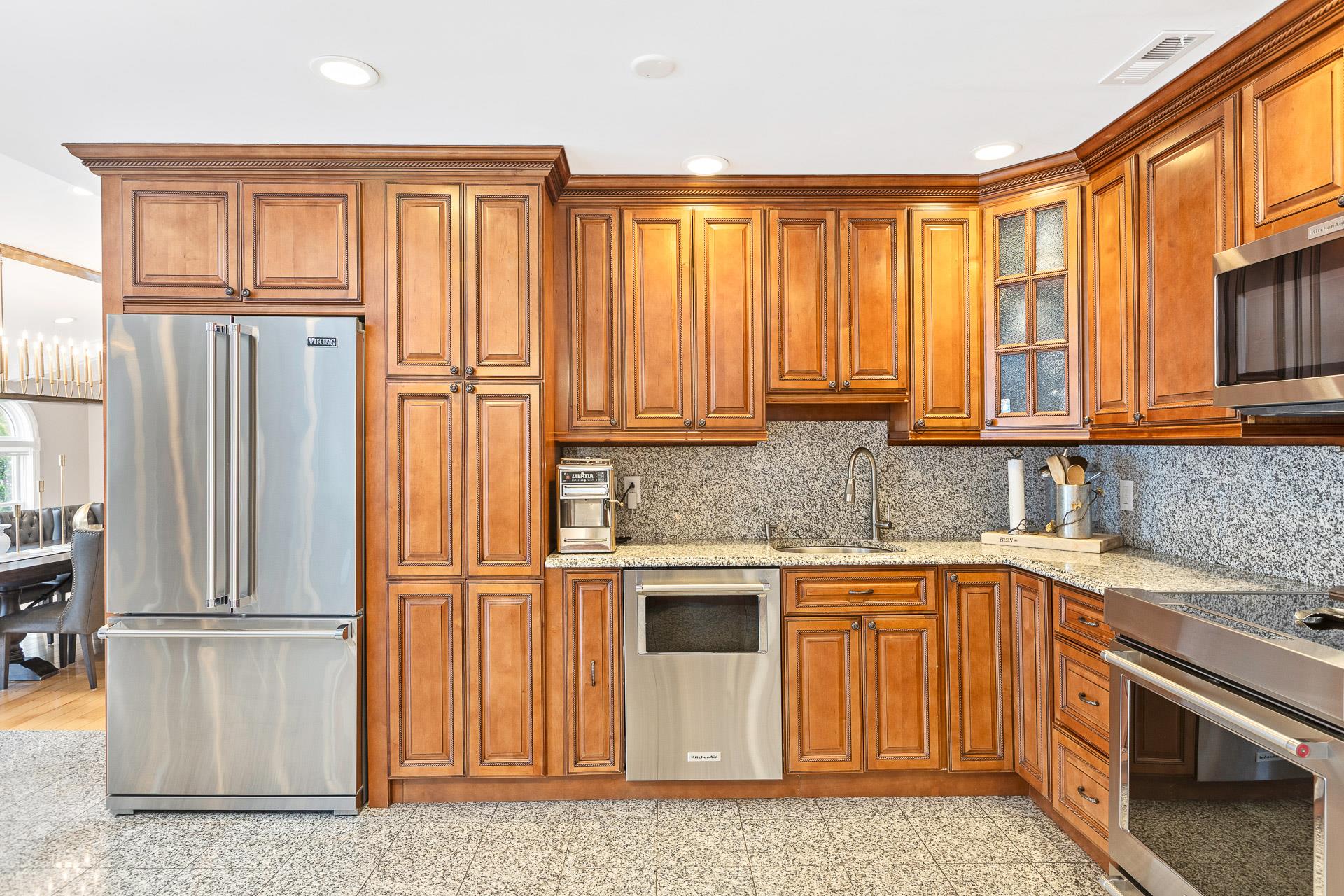 274 Perimeter St St, Holbrook, New York image 19