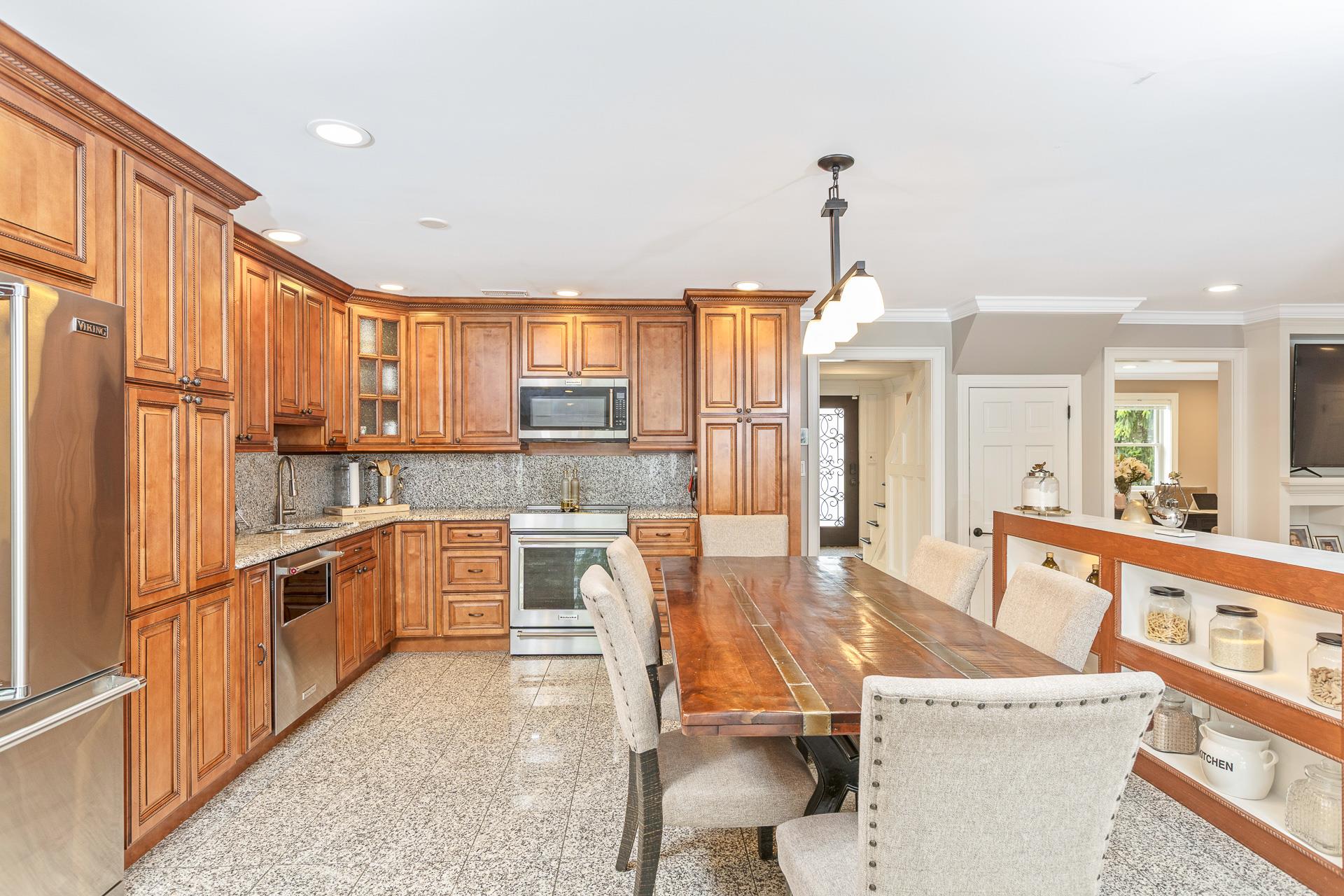 274 Perimeter St St, Holbrook, New York image 16