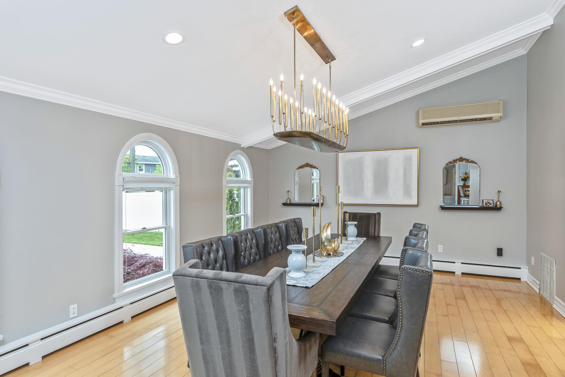 274 Perimeter St St, Holbrook, New York image 14