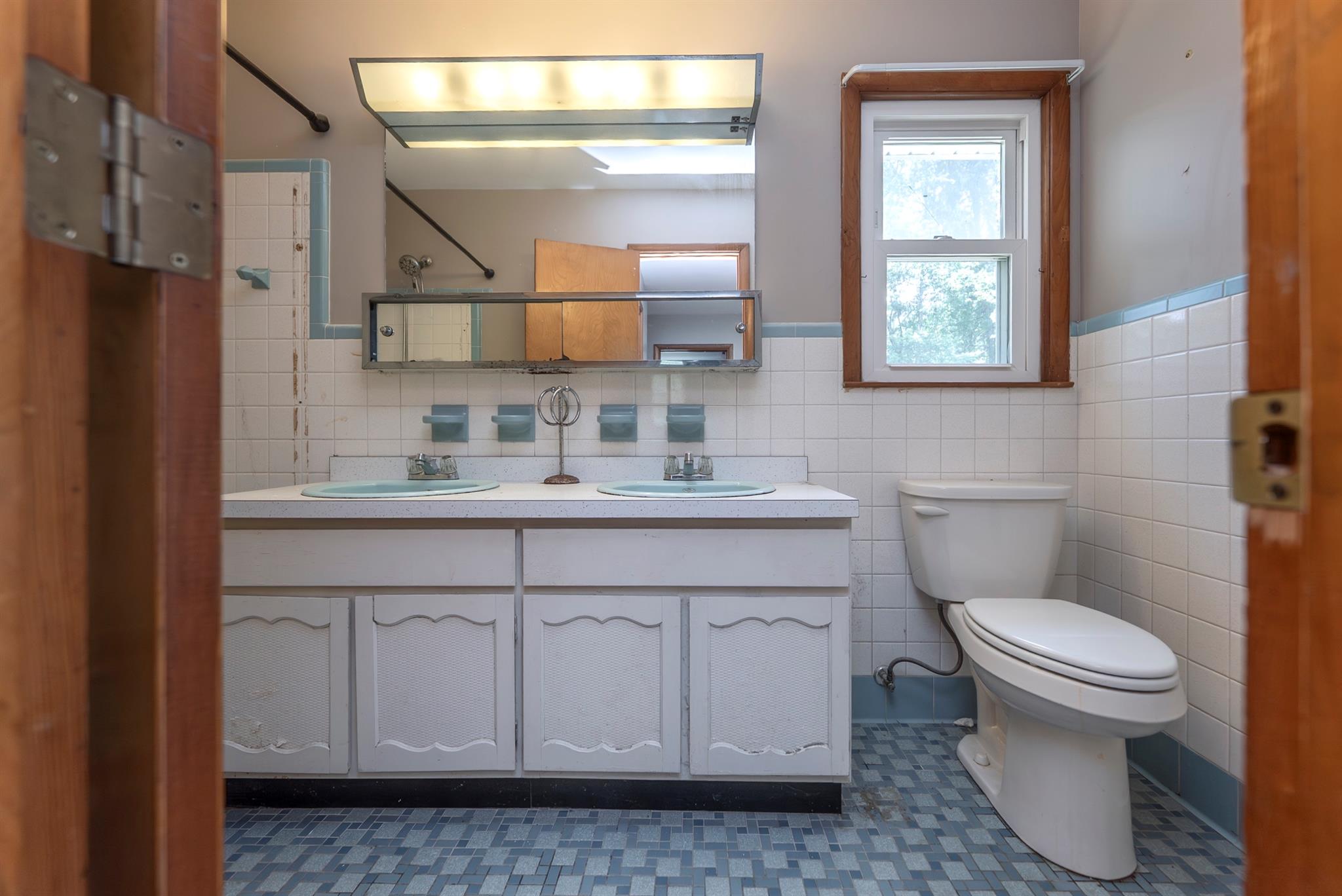 22 Robert Drive, Hyde Park, New York image 27