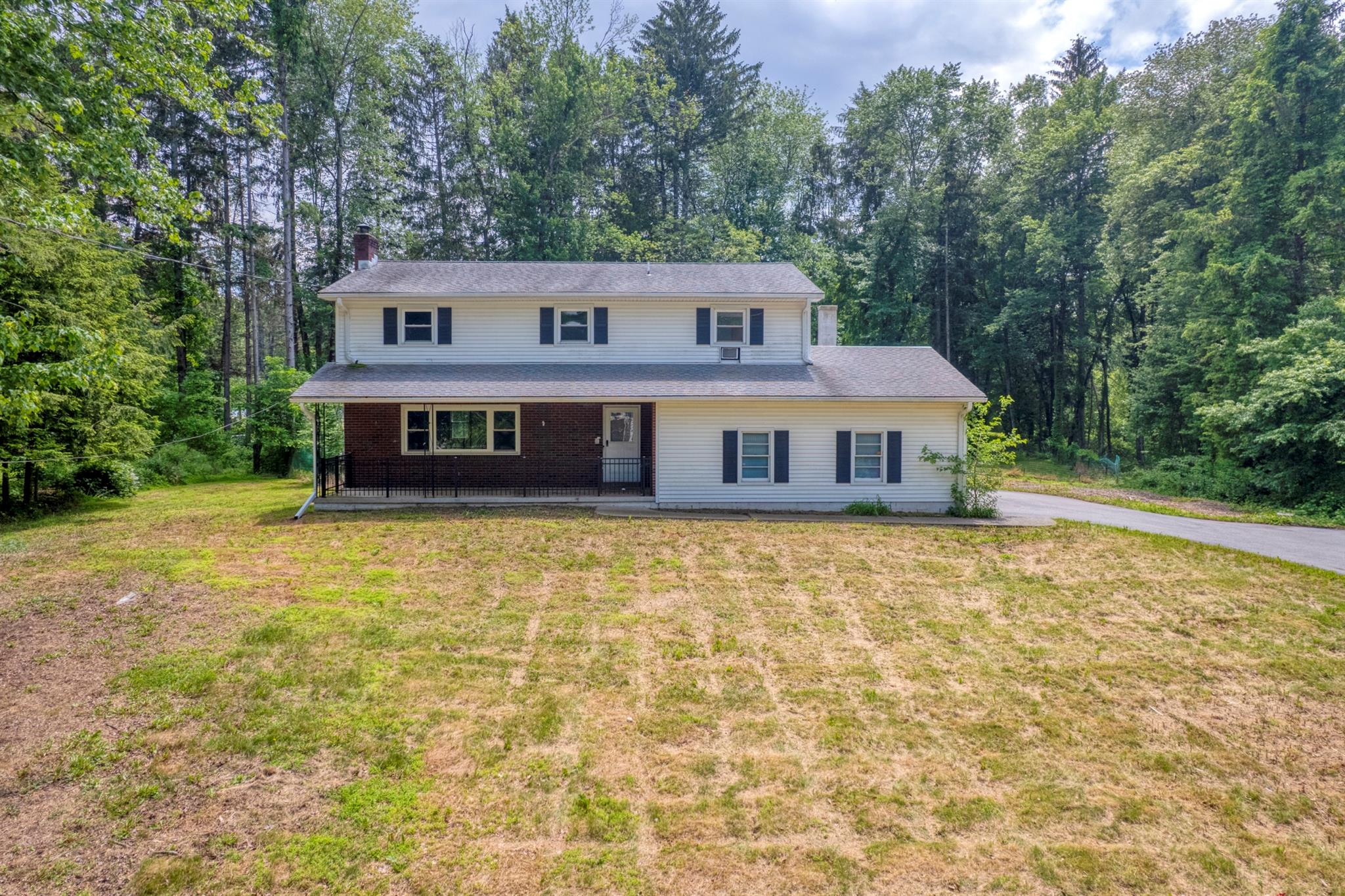 22 Robert Drive, Hyde Park, New York image 2