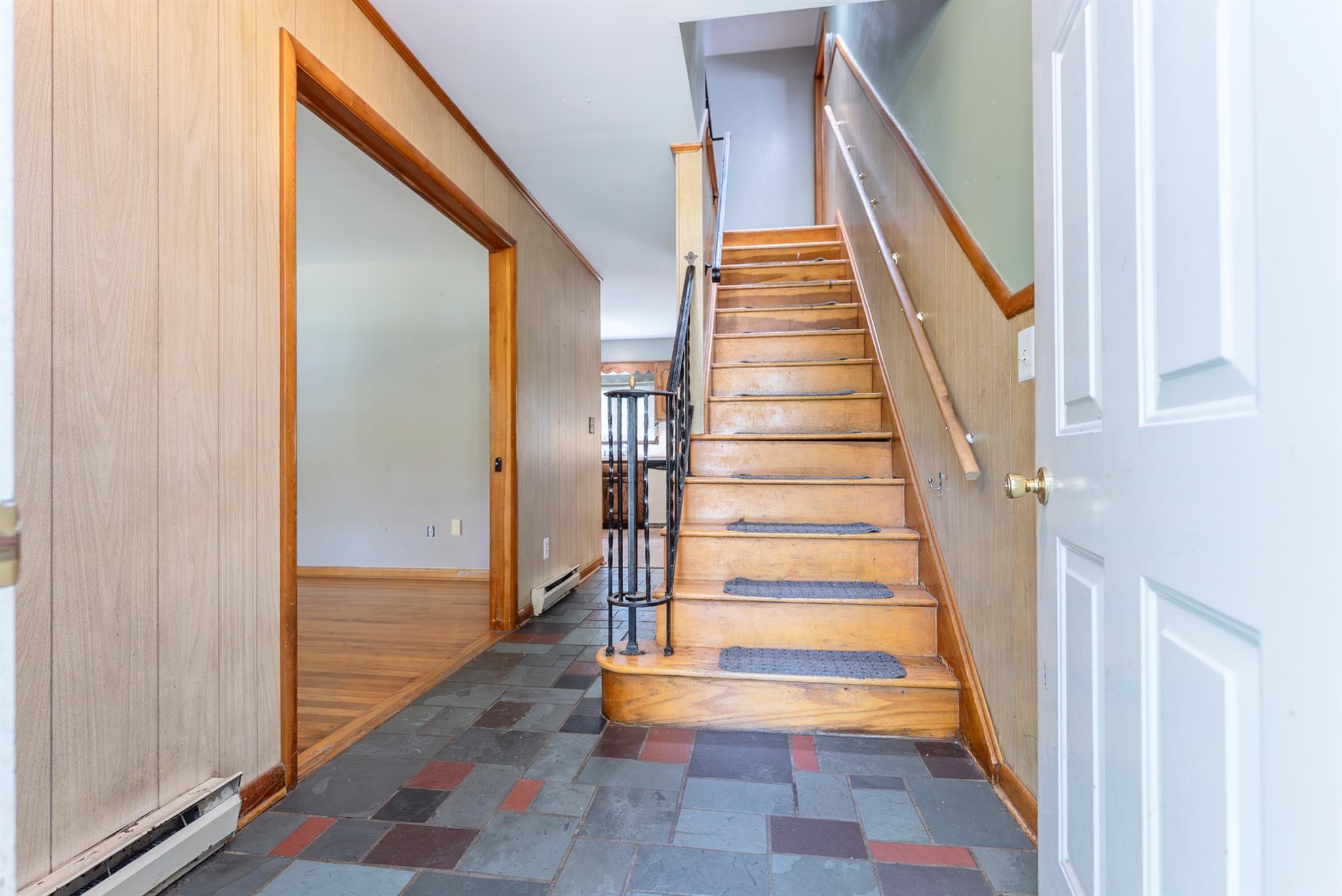 22 Robert Drive, Hyde Park, New York image 11