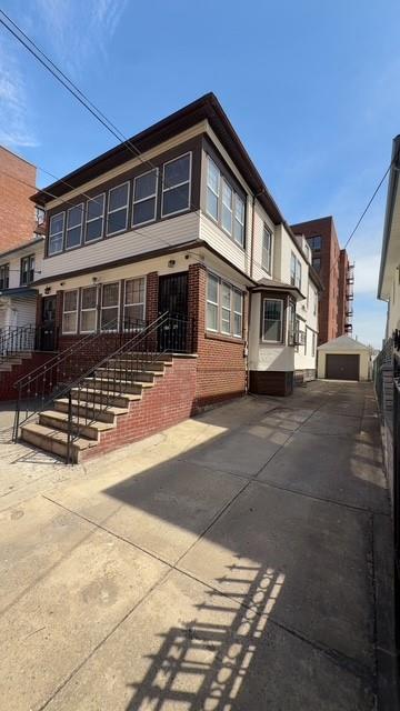 175-46 88 Avenue